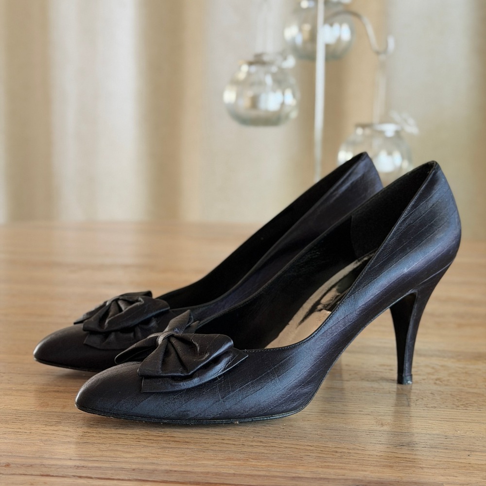 Vtg 90s Stuart Weitzman Black Satin Bow Pointed Toe Stiletto Heel Pumps 10.5 M